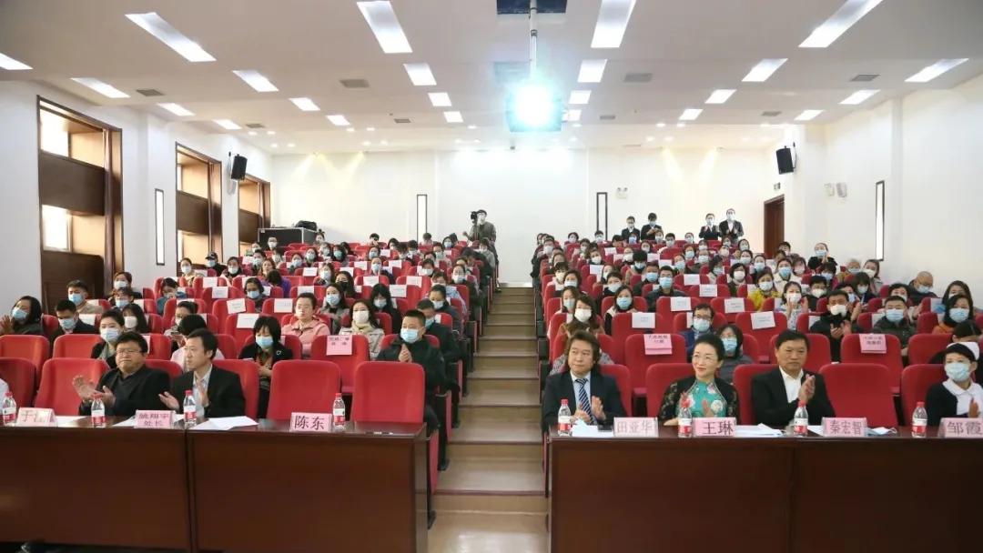 全国首家登录咨询（设计）师规范化培训教学实训基地揭牌